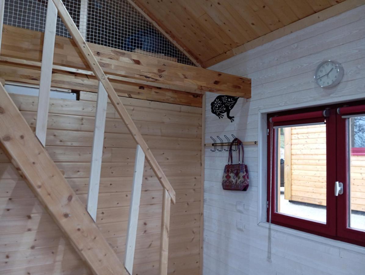 La P'Tite Maison Bois Du Herisson Menetrux-en-Joux 外观 照片