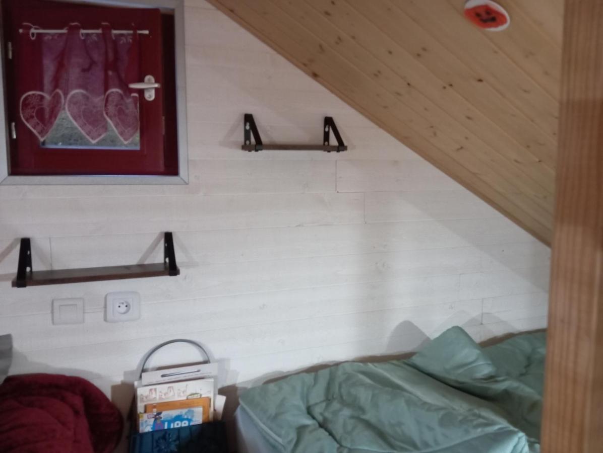 La P'Tite Maison Bois Du Herisson Menetrux-en-Joux 外观 照片