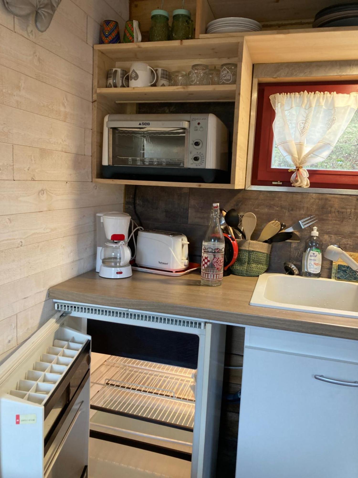 La P'Tite Maison Bois Du Herisson Menetrux-en-Joux 外观 照片